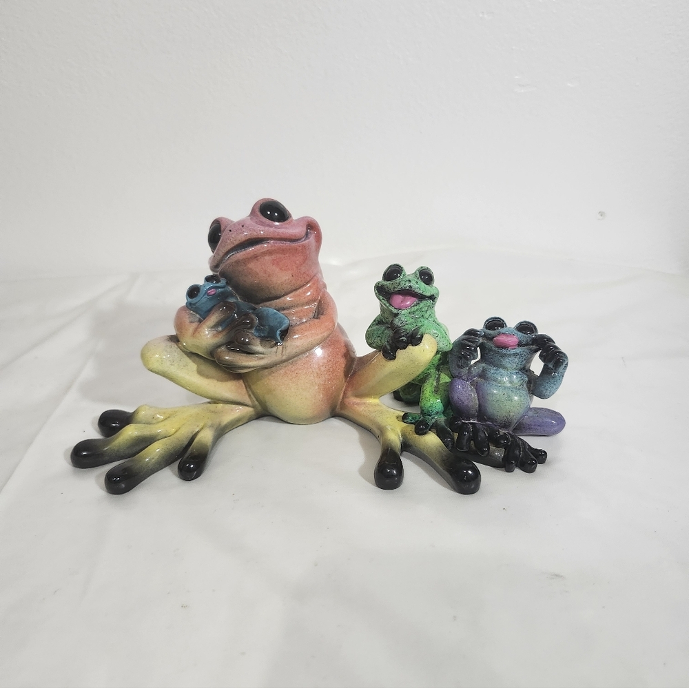 Retired Kitty's Critters "Full House"Colorful Frog Family Figurine - Picture 2 of 6